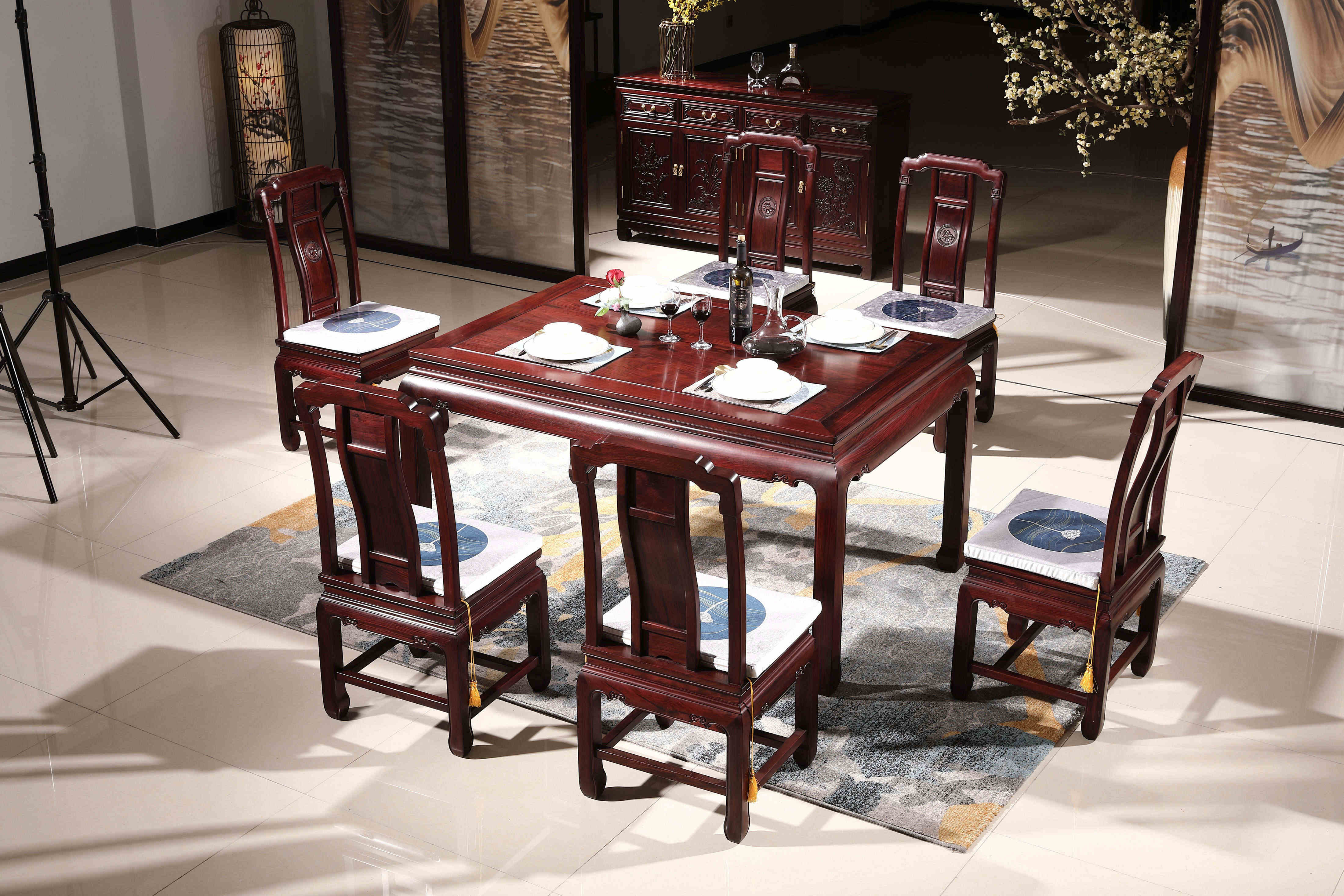 国色天香长餐桌